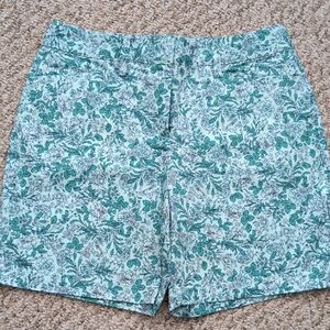 NWT Lands End Green Floral Print Chino Shorts 7 In